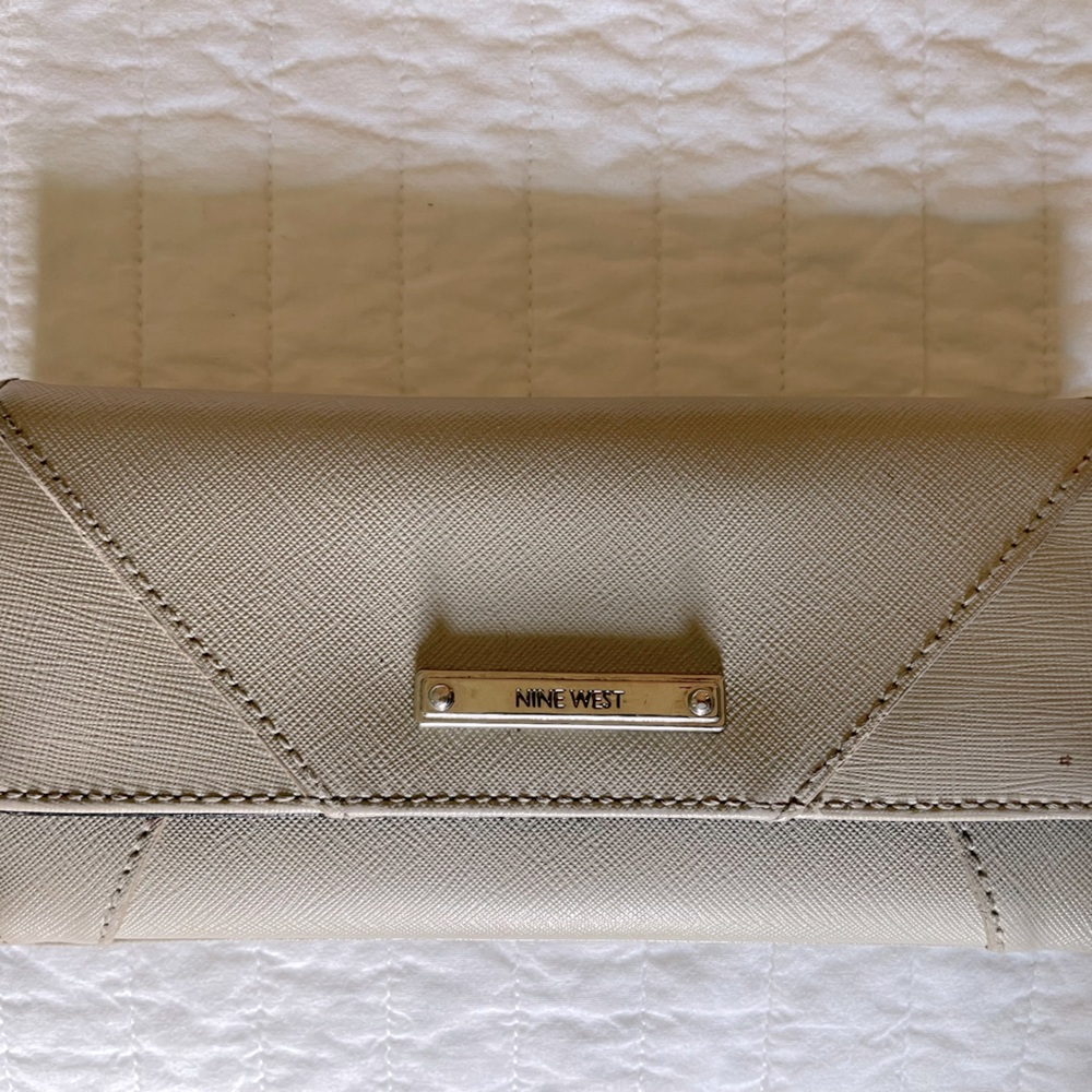 Gray Nine West Wallet